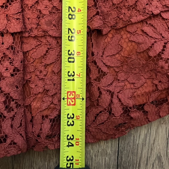 Main strip v neck ruffle Marsala dress - Picture 4 of 9